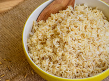 Dá pra fazer arroz integral na airfryer? Descubra com o TudoGostoso