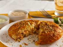 Quer caprichar no almoço de domingo, mas sem ter muito trabalho? Essa batata rosti vai ser a sua salvação