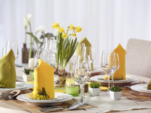 5 aparelhos de jantar com estampa floral que são a cara da primavera