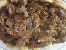 Carne de bode ao molho doce