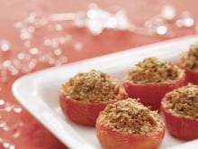 Tomates recheados com ragu de pernil