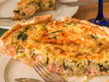 Nem parece que não tem glúten: essa receita simples de massa de torta é perfeita para qualquer recheio