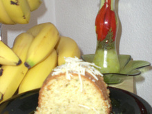 Bolo de milho com creme de cebola