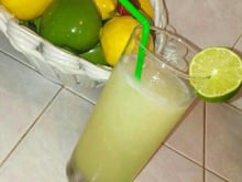 Suco de limão e jalapeño