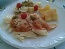 Macarrão com molho red e frutos do mar