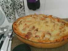 Macarrão cremoso de calabresa