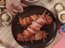 Salsichão com queijo e bacon