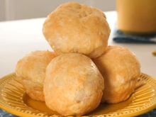 Lanche perfeito em poucos minutos: pão de queijo do TudoGostoso feito no liquidificador fica com casquinha crocante