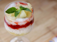 Pérolas de tapioca com compota de frutas