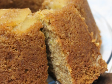 Bolo integral de maçã, canela e aveia