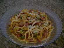 Macarrão com abobrinha e calabresa