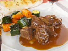 Molho para carne vermelha: confira a receita prática