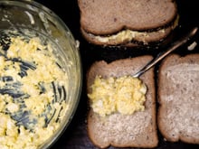 André Luiz, chef de cozinha: "Para preparar ovo de um jeito diferente para comer no café da manhã ou na hora do lanche. Essa receita é ótima, fica como uma pastinha proteica"