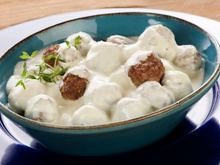 Almôndegas de carne com molho