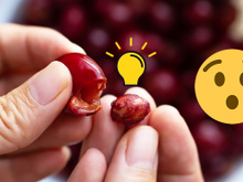 Com quantos anos você descobriu que esse é o jeito mais fácil e rápido de tirar o caroço da cereja?