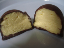 Bombom de mousse de maracujá