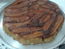 Bolo de banana caramelado