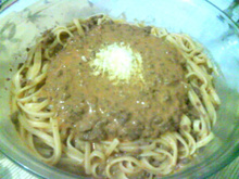 Macarrão com Estrogonofe de carne moída