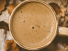 Só assim para acordar nesse frio: cappuccino cremosão caseiro tão fácil que qualquer um consegue fazer!