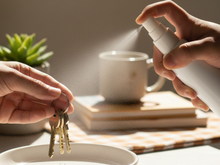 Nunca pensei nisso, mas faz o total sentido: é preciso higienizar as chaves de casa