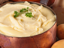 Purê de batata cremoso: depois que aprendi essa receita, faço desse jeito toda semana!