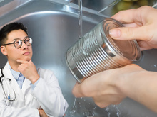 Microbiologista comprova se lavar as latas que a gente compra no mercado é frescura ou higiene essencial