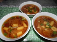 Missoshiro com macarrão instantâneo, kani kama e mini milho