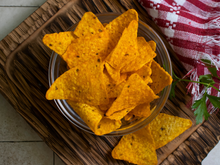 Doritos saudável feito com um ingrediente inusitado é o petisco perfeito para comer durante a dieta