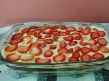 Pavê com biscoito maizena e frutas