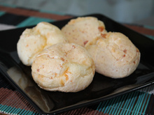 Pão de queijo mineiro