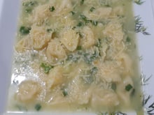 Sopa de capeletti cremosa (sem carne)