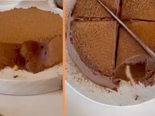 Bolo-mousse de chocolate com apenas 2 ingredientes: receita proteica é muito simples, mas precisa de 5 horas na geladeira