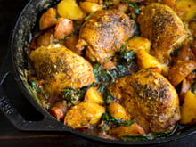 Frango assado na cerveja - chef Vitor Monteiro