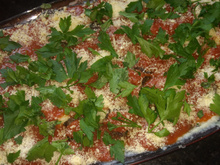 Almôndegas de forno com purê ao molho de manjericão