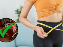 Chá enxuga a barriga: infusão de hibisco, limão siciliano e hortelã faz maravilhas contra a retenção de líquido