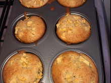 Bolo super fácil de maçã com noz-moscada