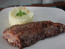 Costelinha de Porco no Mel e Sal Grosso