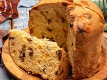 Sim, eu fiz um panetone na airfryer e a receita deu certo: se sua a fritadeira for pequena, é só fazer versões mini da sobremesa de Natal