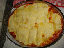 Canelone de presunto e queijo a dois molhos