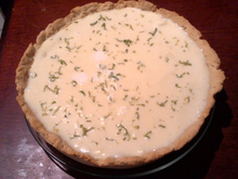 Torta de limão com cobertura de chocolate branco