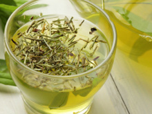 Benefícios do chá verde entre refeições: é isso que acontece com o seu corpo se ingerir a bebida na hora certa