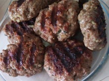 Hambúrguer de costela bovina