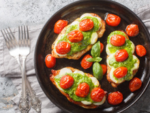 Frango Margherita com batatas assadas crocantes: prato fácil e saboroso para um almoço que todo mundo gosta