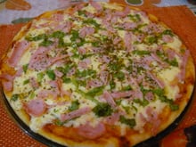 Massa de pizza diferente: veja como fazer esse clássico usando batata, abobrinha e até arroz!