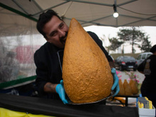 Comida gigante: coxinha de 20kg, pastel imenso, torre de churros e mais lanches gigantescos estão no Big Food Festival