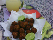 Bolinho de arroz e feijão