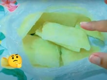 A minha vida mudou depois que aprendi a fazer esses cubinhos de cebola congelada: não precisa de óleo, não escurece e dura por muito tempo