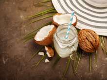 5 benefícios do coco e da água de coco para saúde