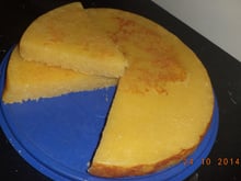Bolo cremoso de mandioca (aipim)