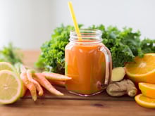 10 alimentos que ajudam a combater a acne